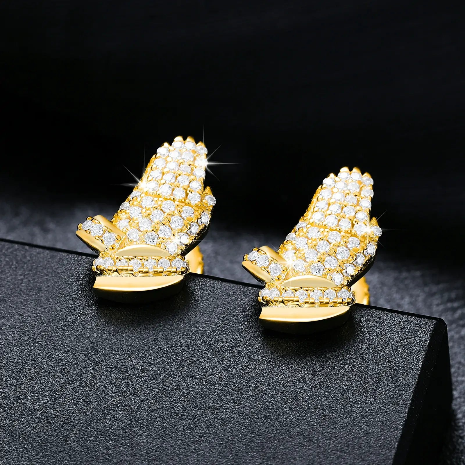 S925 Moissanite Pray Hand Stud Earrings