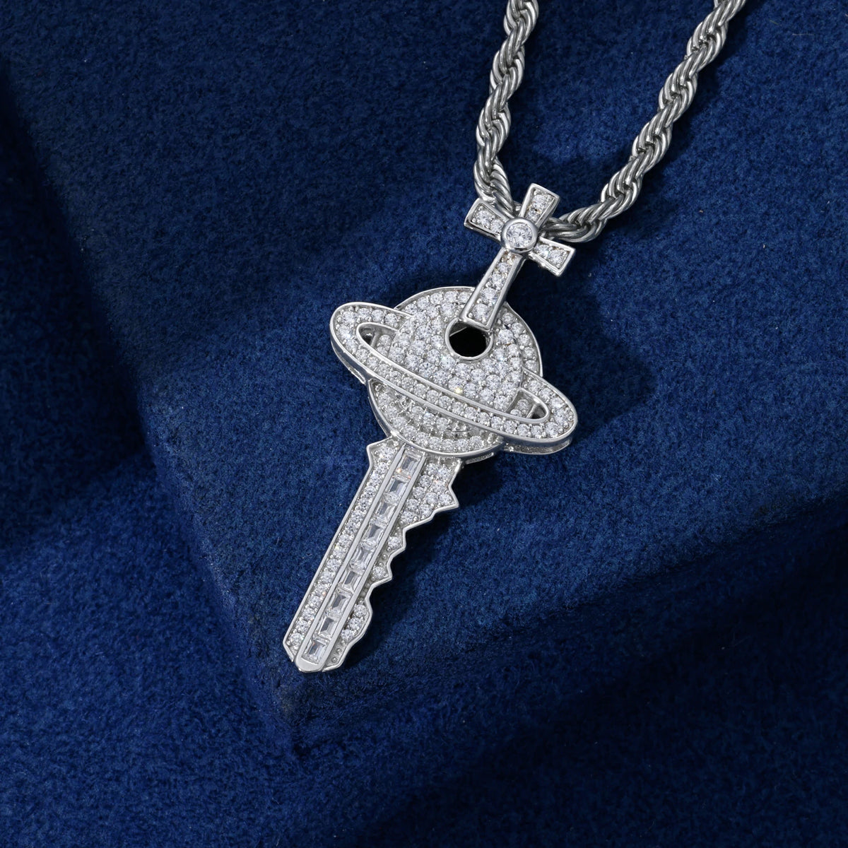 S925 Moissanite Cross Saturn Key Pendant
