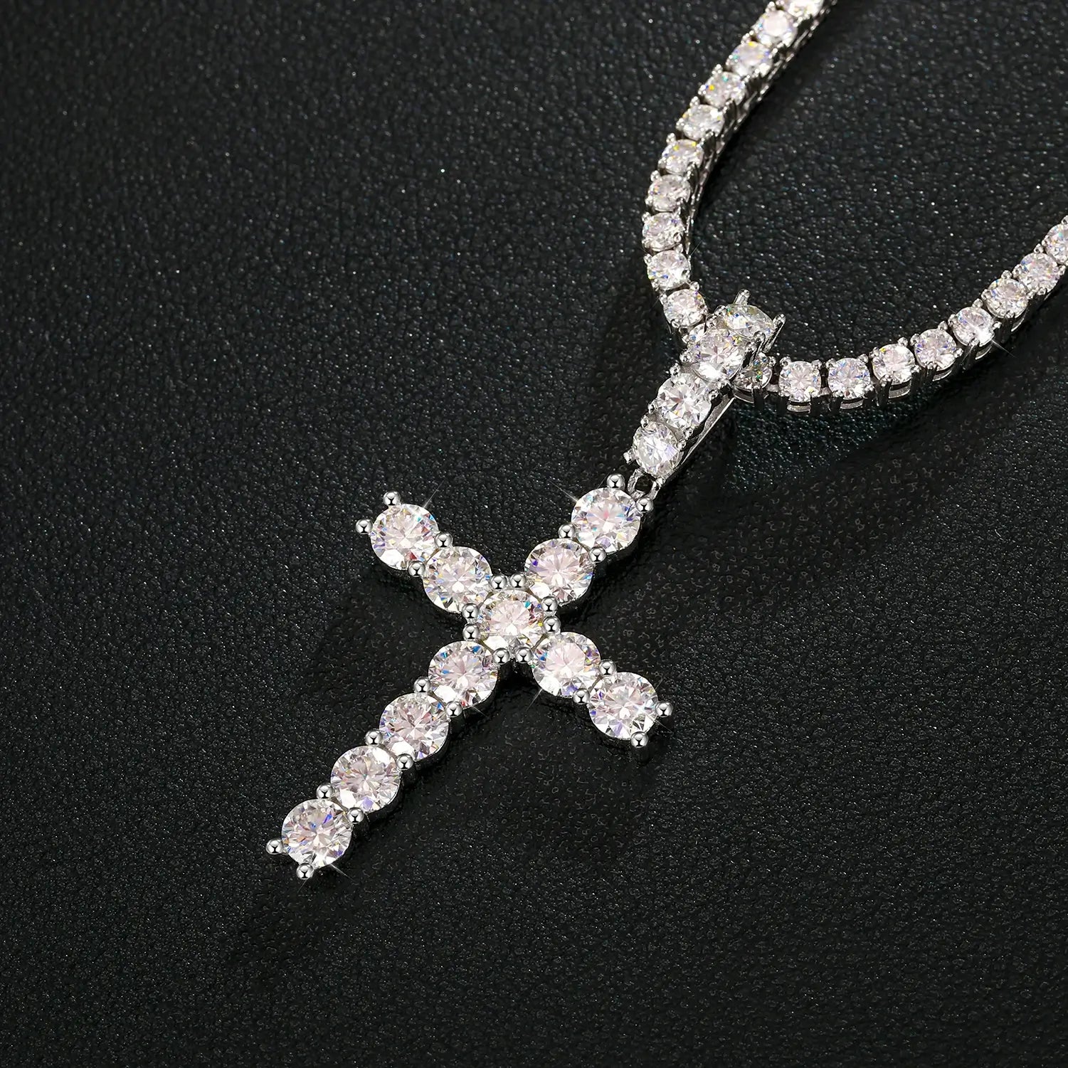 S925 6.7CT Moissanite Cross Pendant