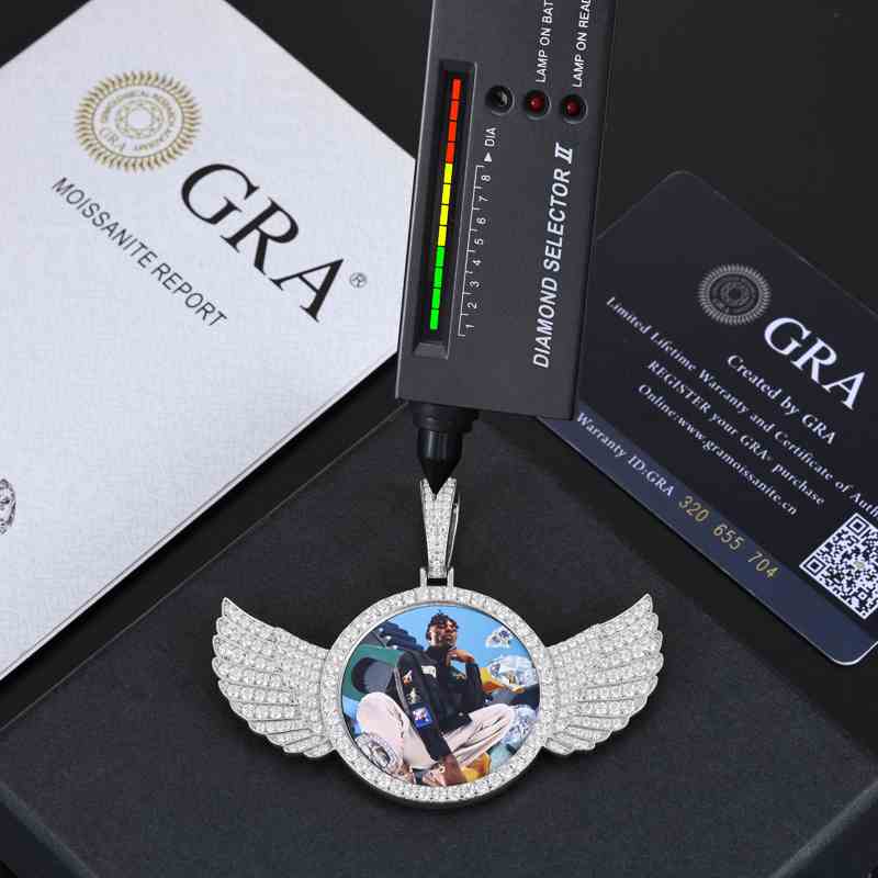 68mm Wing Photo Pendant