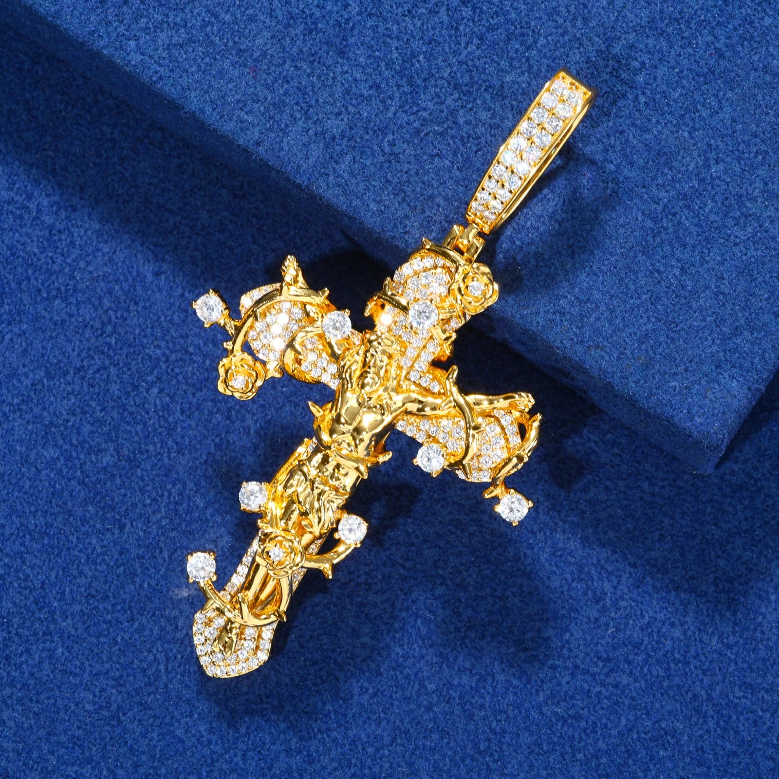 S925 Moissanite Thorny Rose Crucifix Pendant