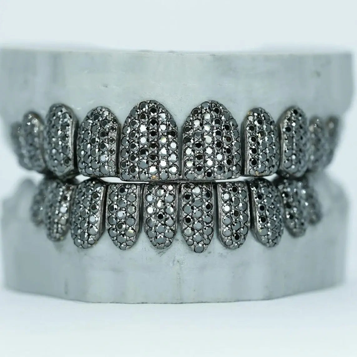 S925 Black VVS Moissanite Teeth Grillz