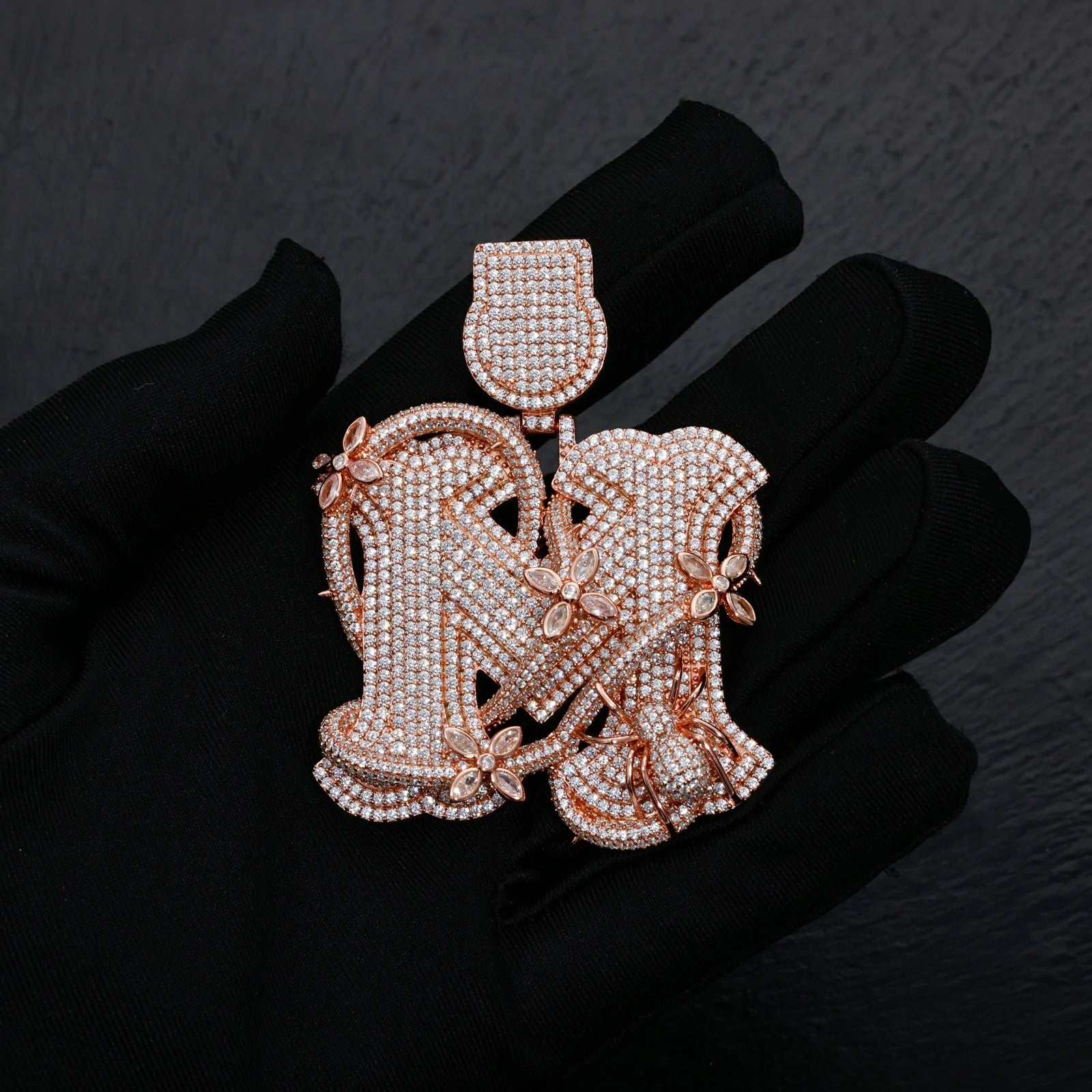 S925 Moissanite Thorns Flower Spider Letter M Pendant