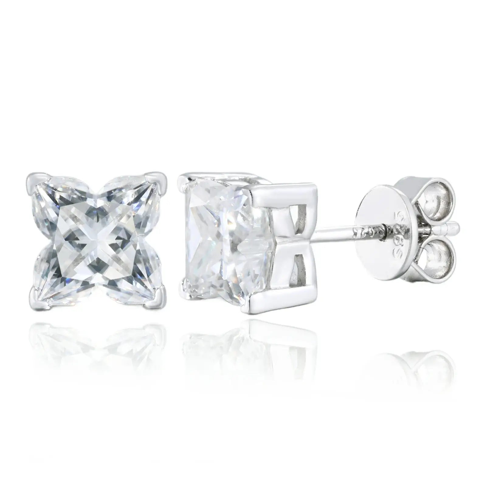 White gold 925 sterling silver lily cut moissanite stud earring on white background — minimalist display, lily-cut moissanite brilliance, 925 silver craftsmanship for gifting & personal wear