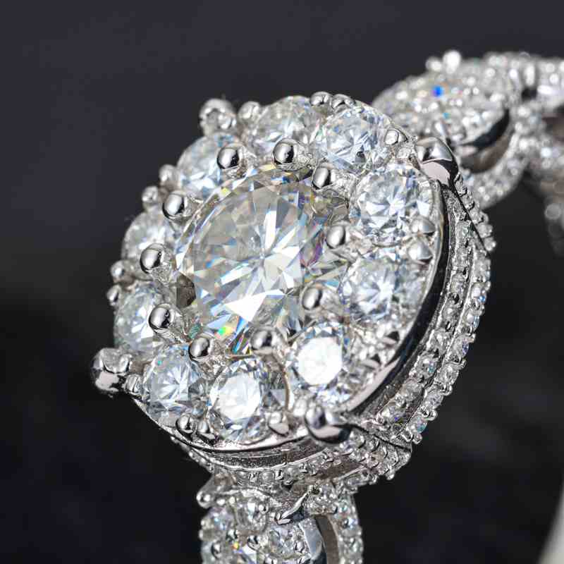 halo diamond ring