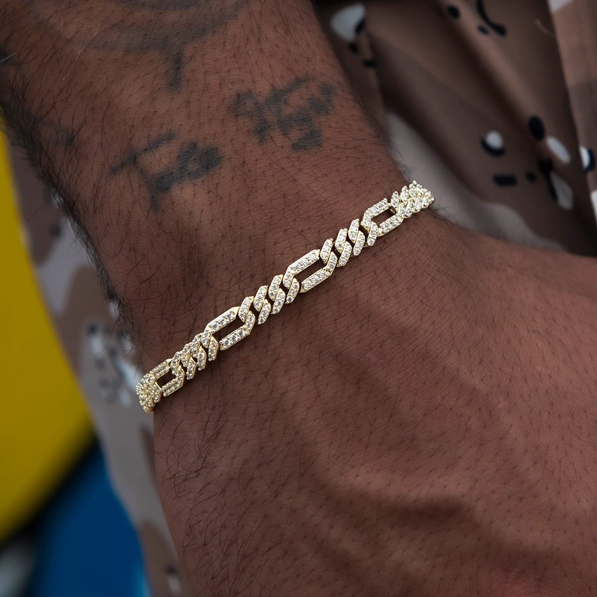 model wear 6mm silver moissanite cuban link bracelet