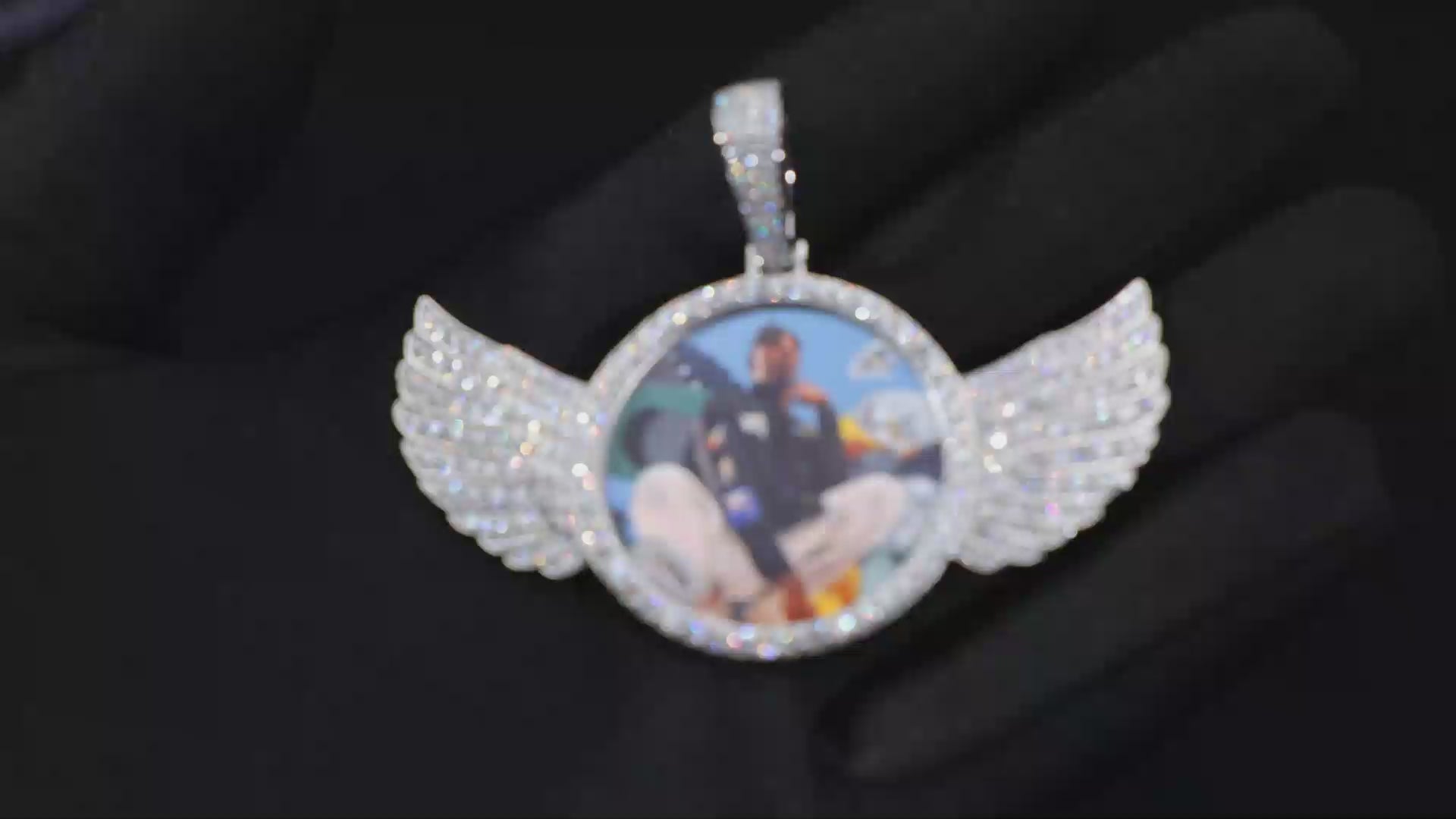 68mm Wing Photo Pendant