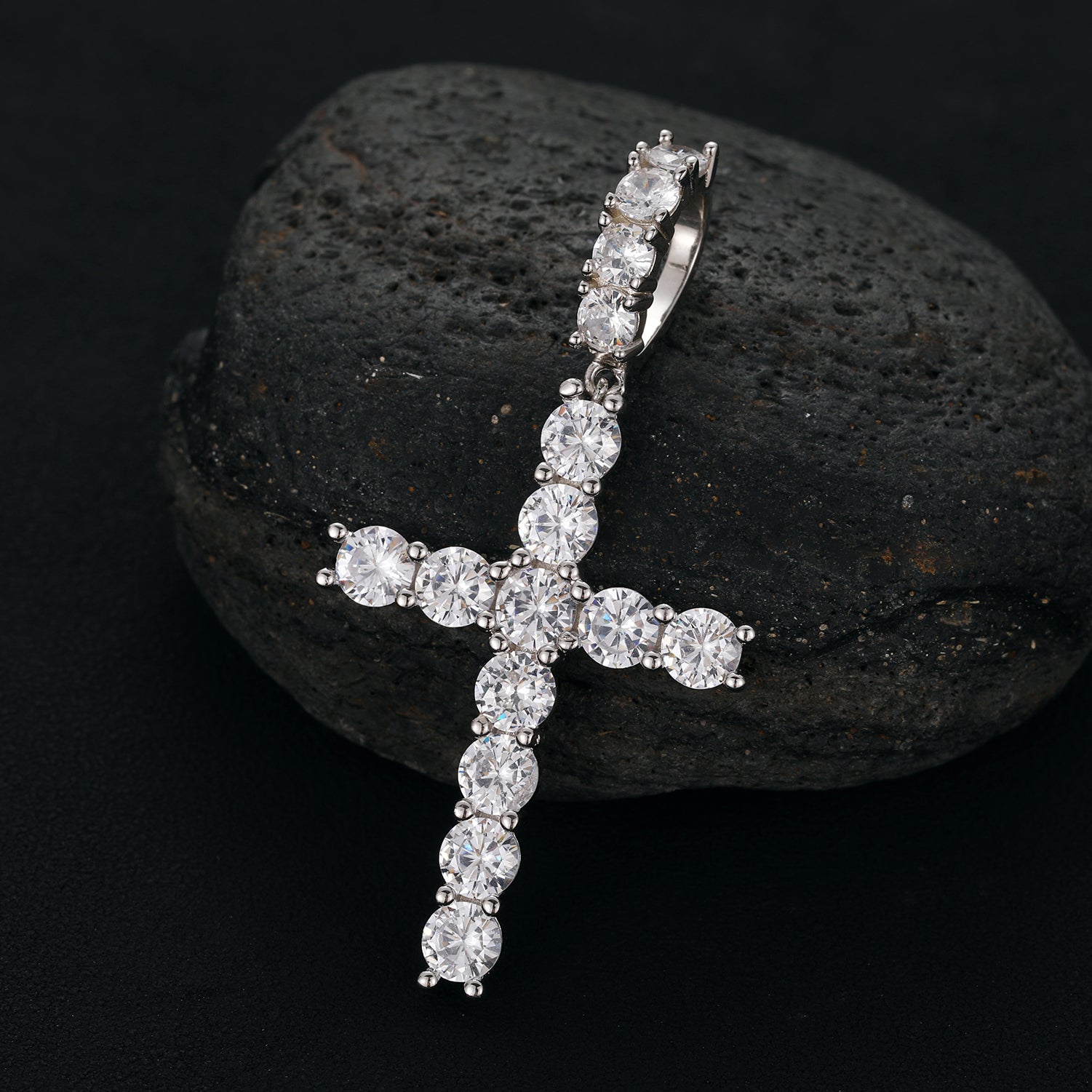 S925 6.7CT Moissanite Cross Pendant
