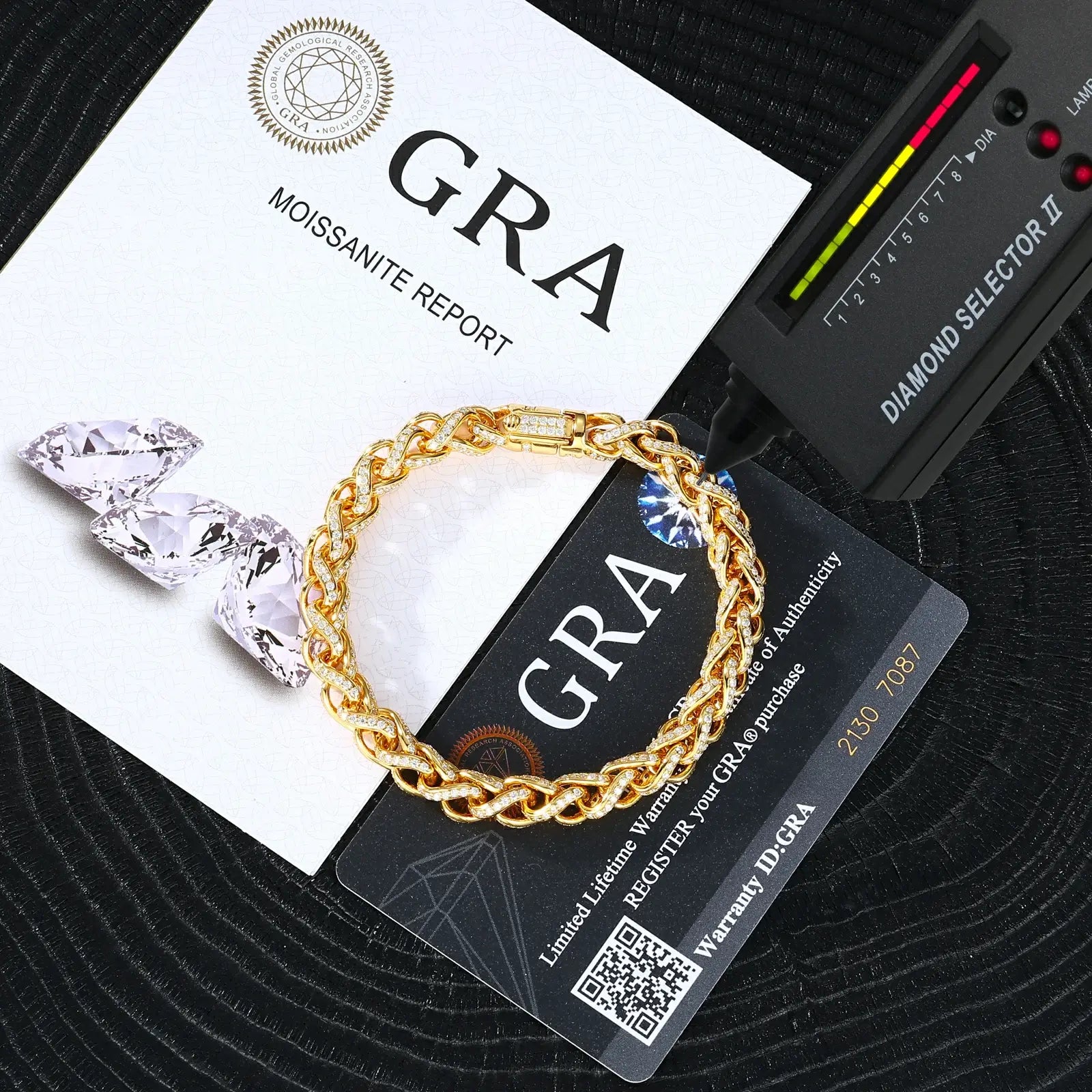 Diamond tester showing RI 2.65 for gold bracelet with GRA certificate #TL24 | Authenticity proof