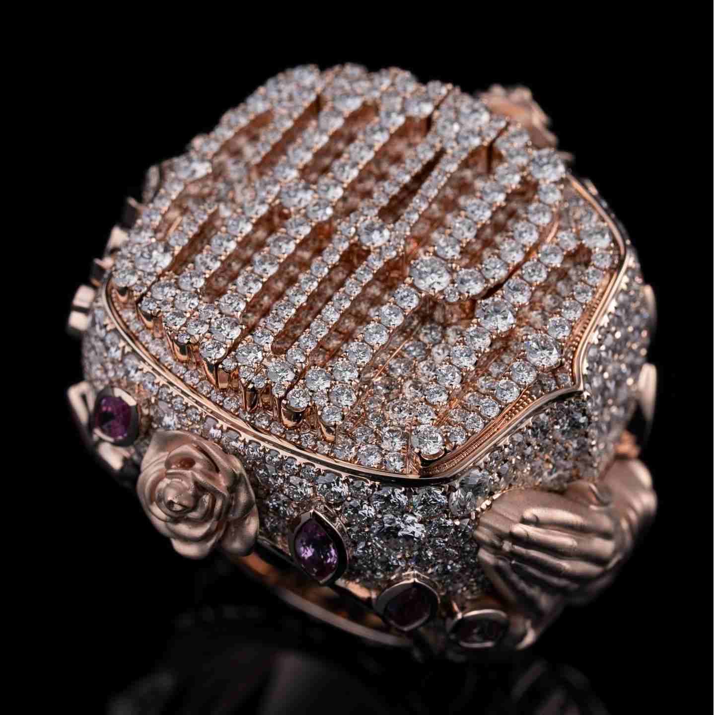 Luxury S925 rose gold-plated champion ring with custom name engraving, rose motifs, and praying hand patterns. Lab-grown moissanite stones, fade-resistant finish, and hypoallergenic design for hip-hop streetwear