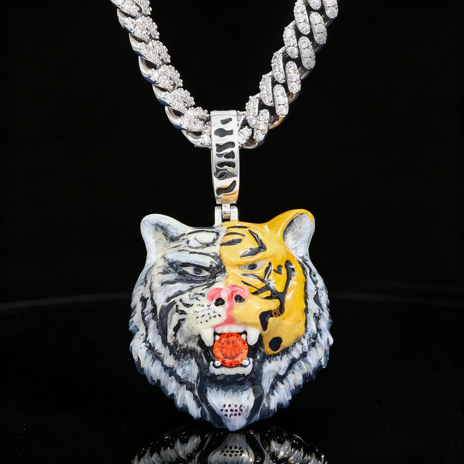 S925 Moissanite Enamel-plated Tiger Head Pendant