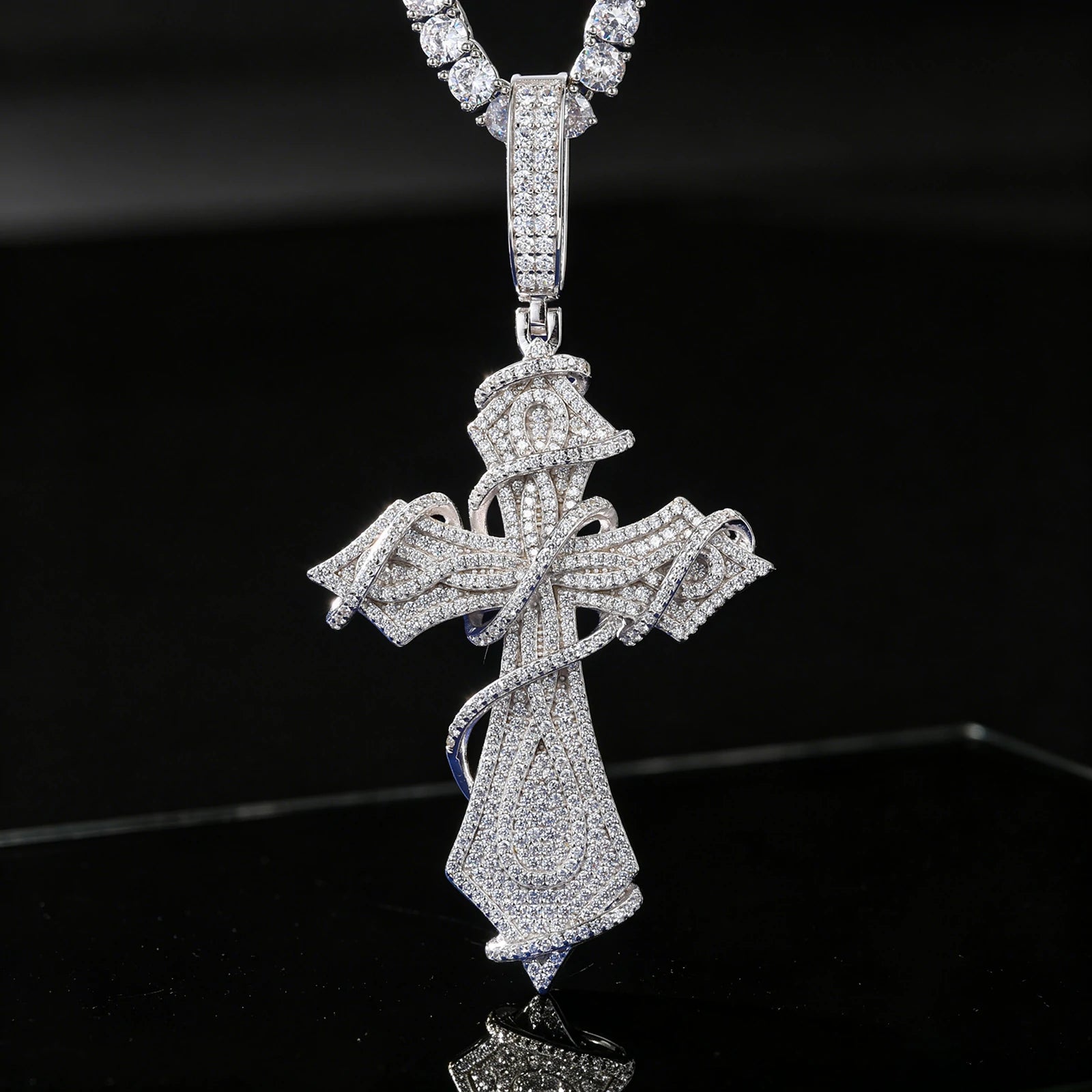 S925 Moissanite Thorns Cross Pendant