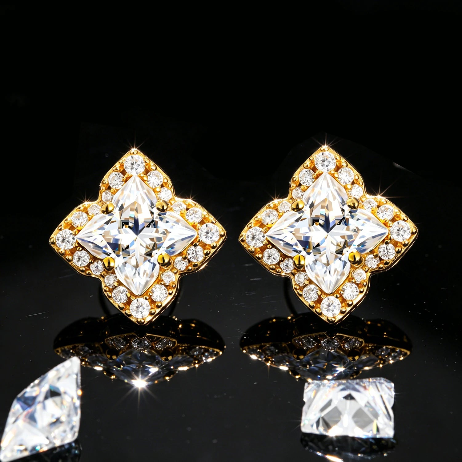 S925 Lily Cut Moissanite Star Stud Earrings