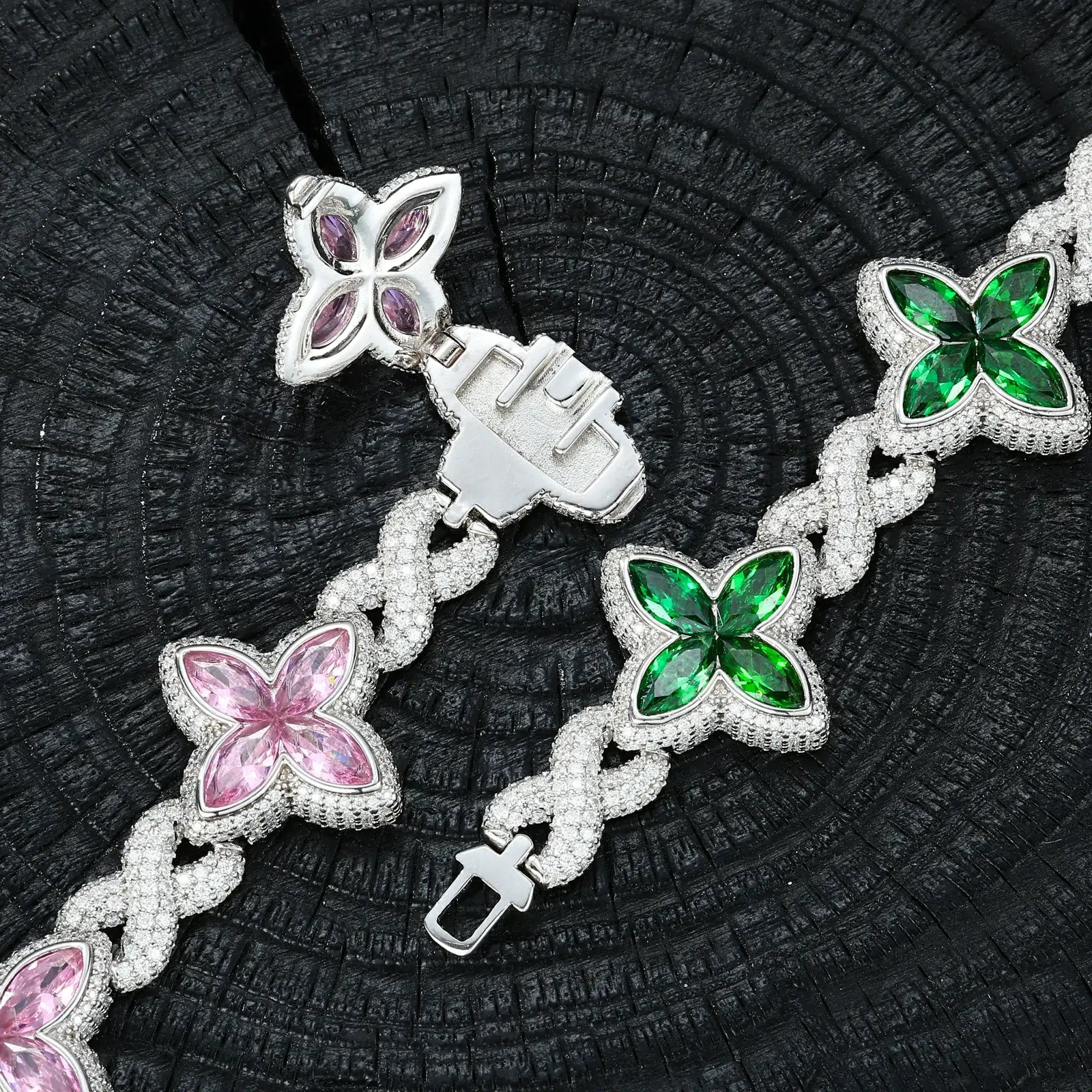 Security clasp close-up - lobster lock mechanism on 21mm infinity bracelet | Corrosion-resistant S925